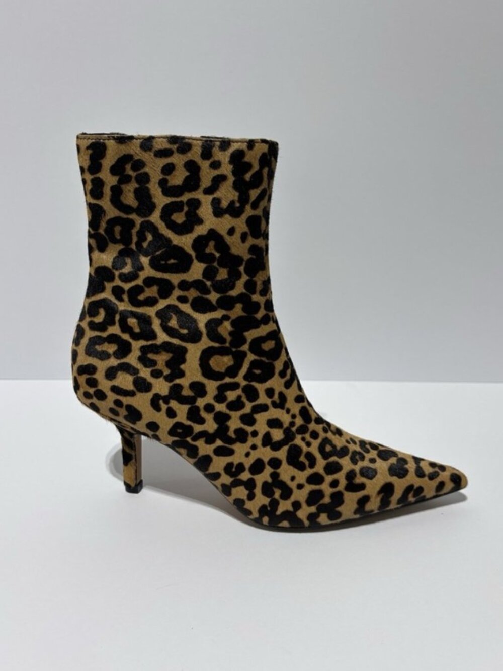 Steve Madden Women’s Alston Leopard Print Ankle Booties, Size 7.5 M